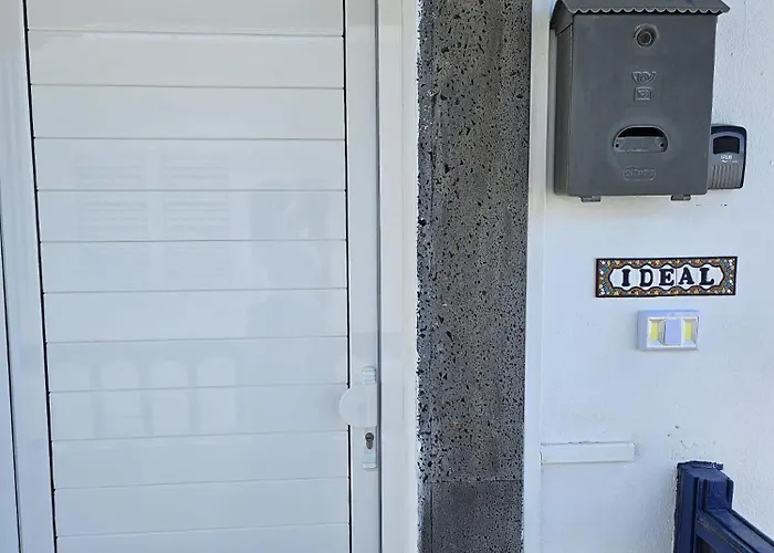 Ideal 3 Playa Honda (Lanzarote)